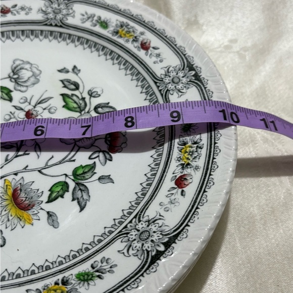 Vintage Set of 4 Woods and Sons “Dorset” Collection Dinner Plates - Picture 4 of 5